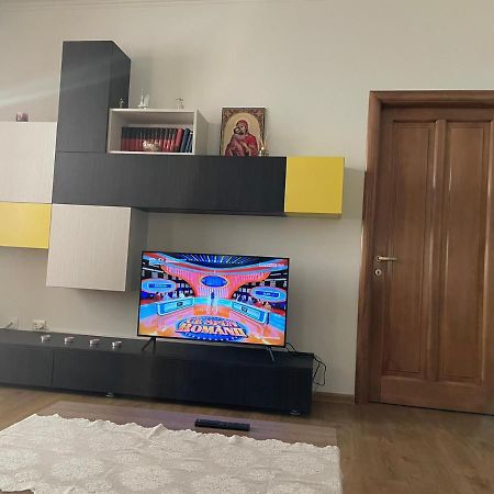 Appartement Stone Park à Focşani Extérieur photo