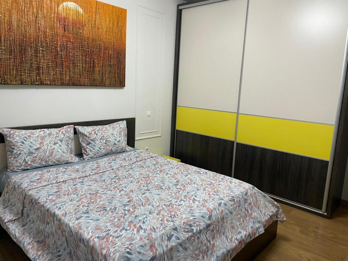 Appartement Stone Park à Focşani Extérieur photo